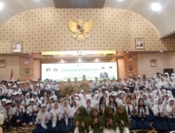 Seragam Sekolah Gratis Untuk Siswa SMP Se- Rohil Dibagikan ! Totalnya Mencapai  8.862 Stel Seragam