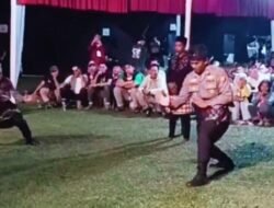 Penampilan Silat Kapolsek TPTM Iptu Kodam Firman Sidabutar, Curi Perhatian di Kemah Rimbang Baling Kampar