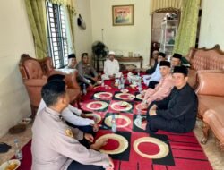 Jalin Kebersamaan di Hari Raya Idul Adha, Wakapolres Rohil Silaturahmi Bersama Tuan Guru Suluk Naqsabandiyah
